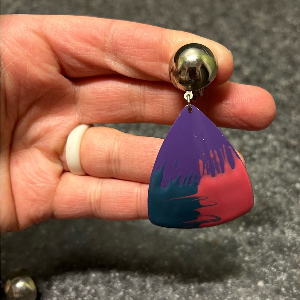 Hand painted women’s earrings - Picture 3 of 6
